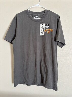 NWT Wave Washed Billabong Short Sleeve Grey Graphic Tee Shirt Size Large